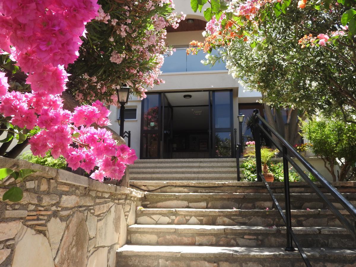 Hill View Hotel Apartments Писури Екстериор снимка