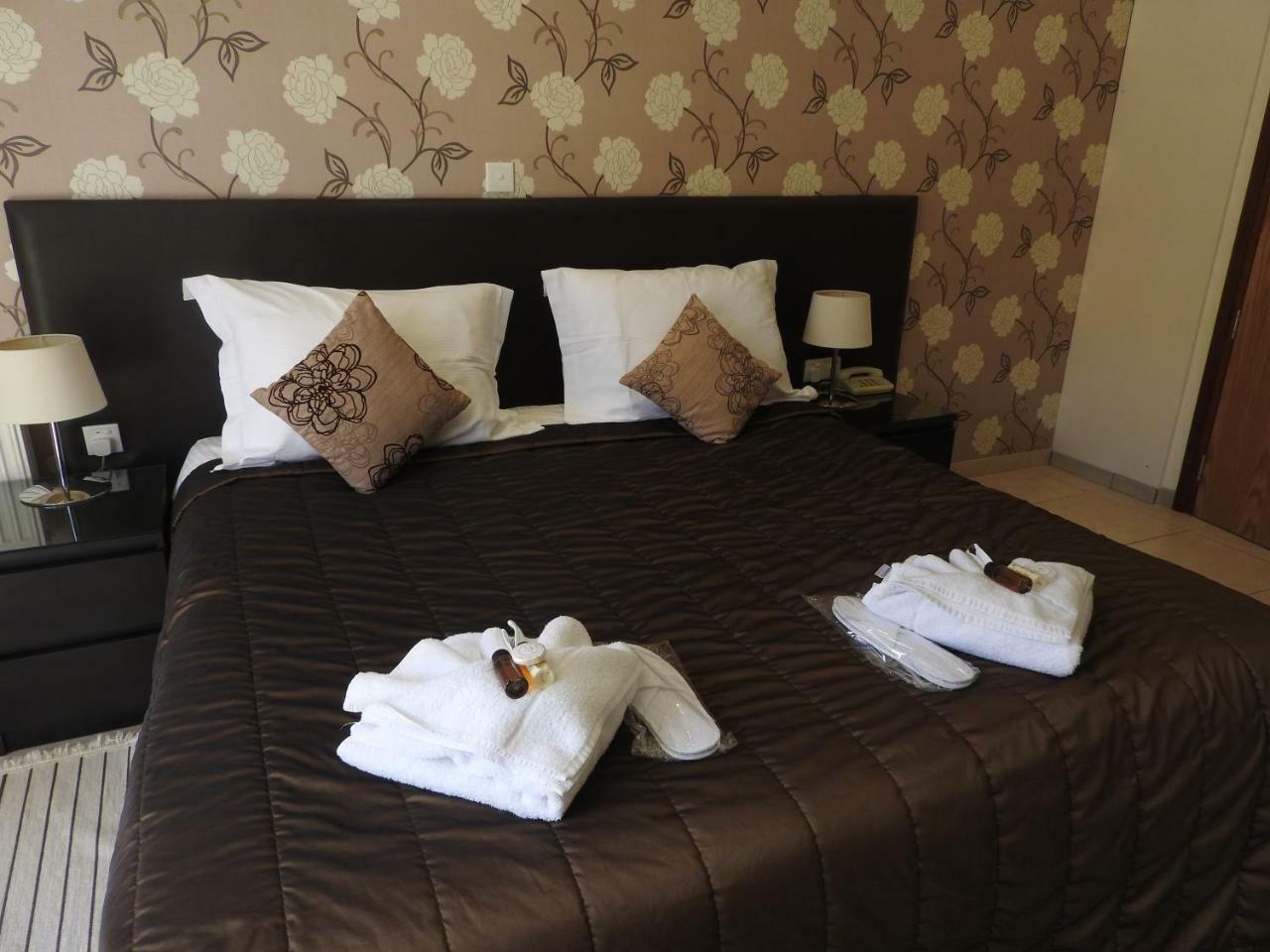 Hill View Hotel Apartments Писури Екстериор снимка