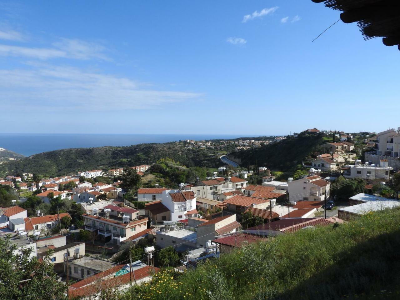 Hill View Hotel Apartments Писури Екстериор снимка